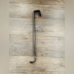 Adjustable Over-the-Door Wreath Hook – Black & Bronze Metal 16–17”